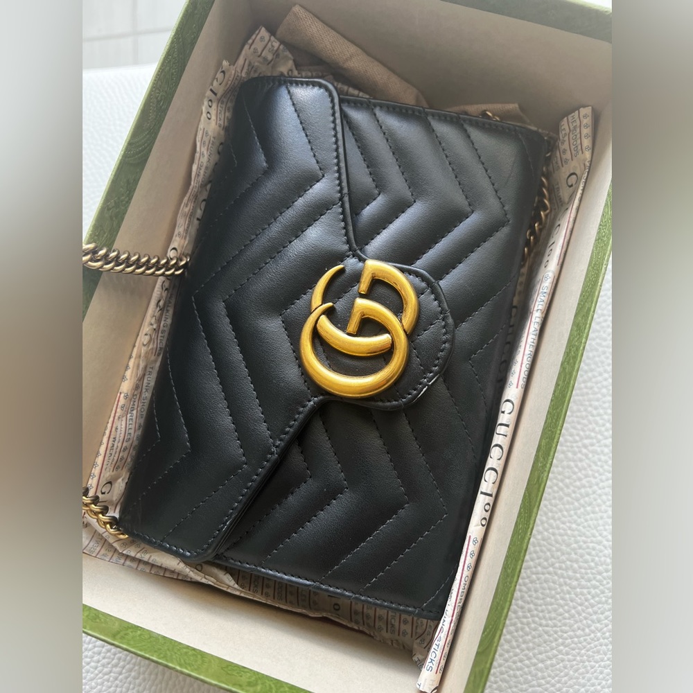 2021 GG Marmont matelassé mini shoulder bag